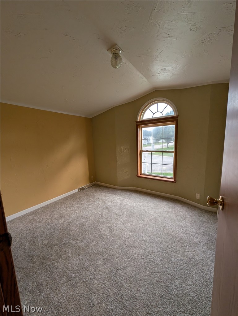 316 Britton Drive Geneva OH 44041
