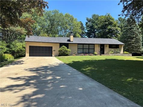 816 Overridge Avenue SE North Canton OH 44720