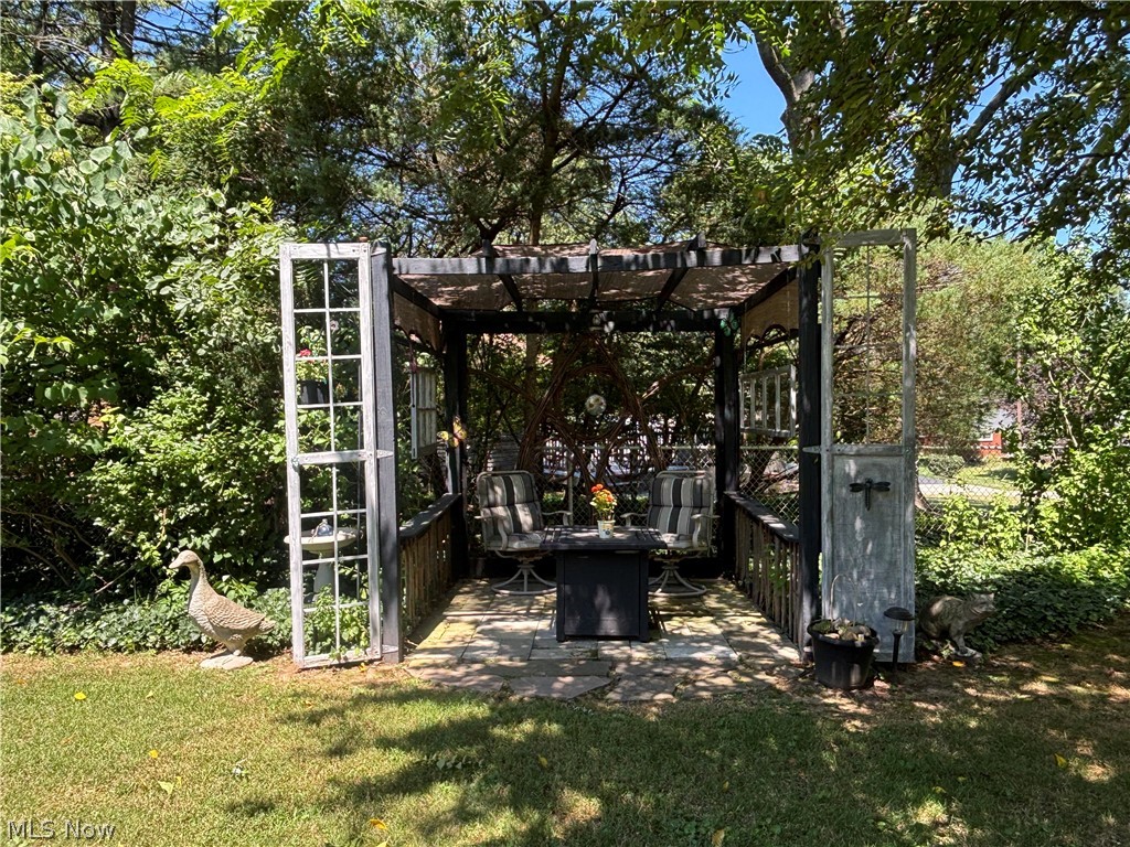 816 Overridge Avenue SE North Canton OH 44720