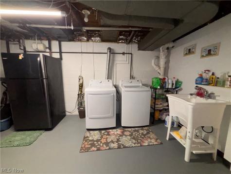 816 Overridge Avenue SE North Canton OH 44720