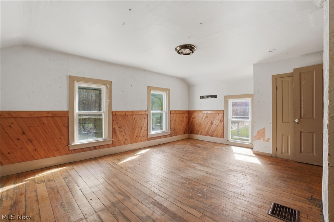 1243 State Route 167 Jefferson OH 44047