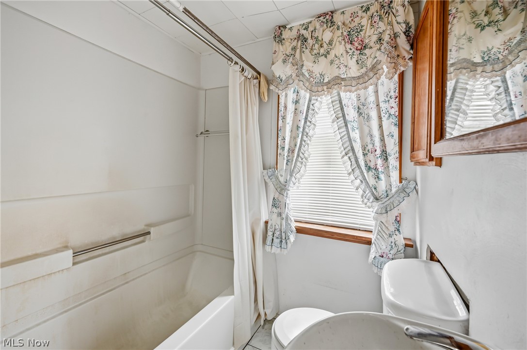 3961 S Main Street Hubbard OH 44425