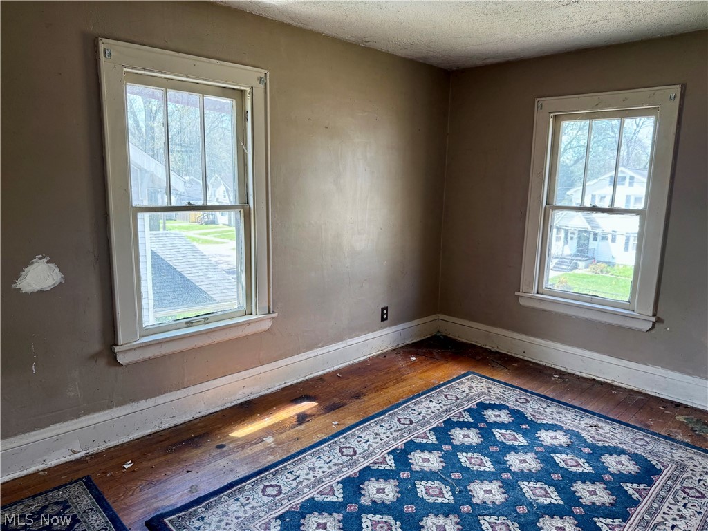 677 Eastland Avenue Akron OH 44305