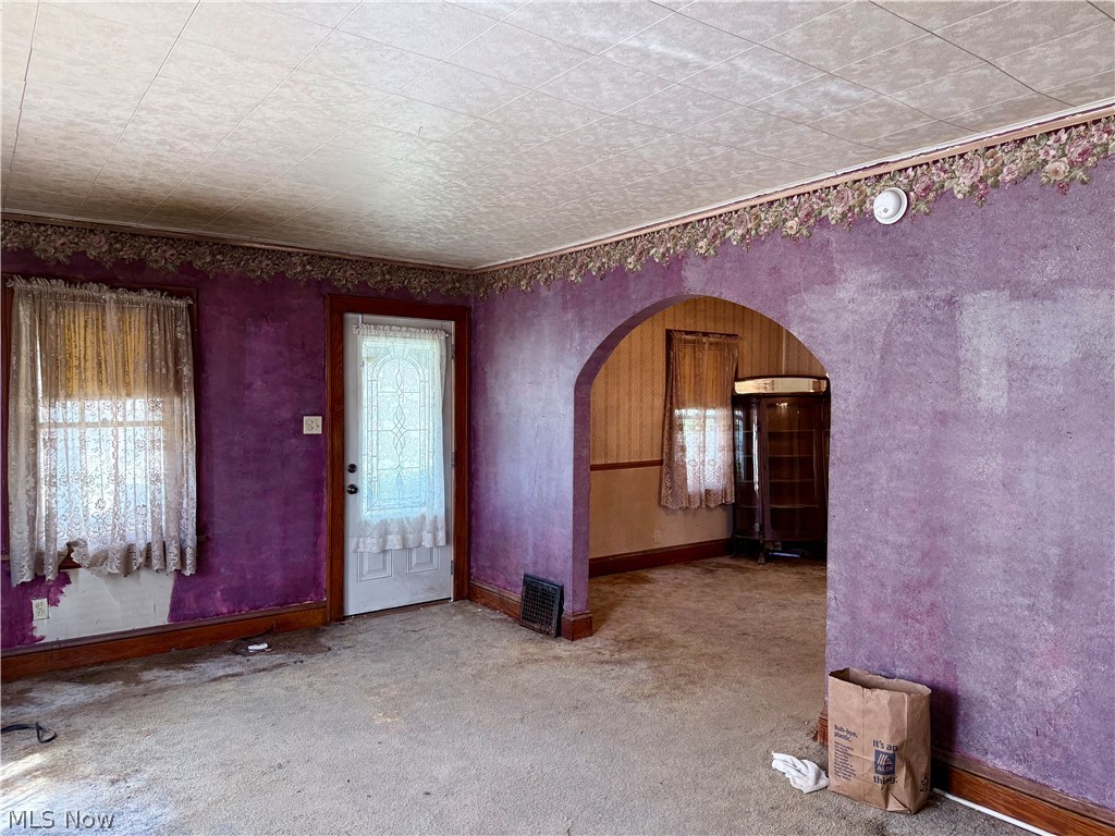 677 Eastland Avenue Akron OH 44305