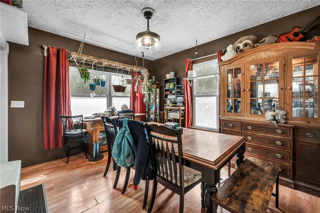 24 S Main Street Willard OH 44890