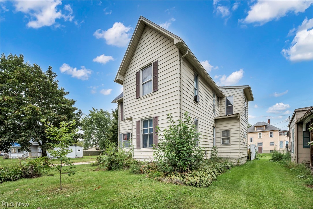24 S Main Street Willard OH 44890