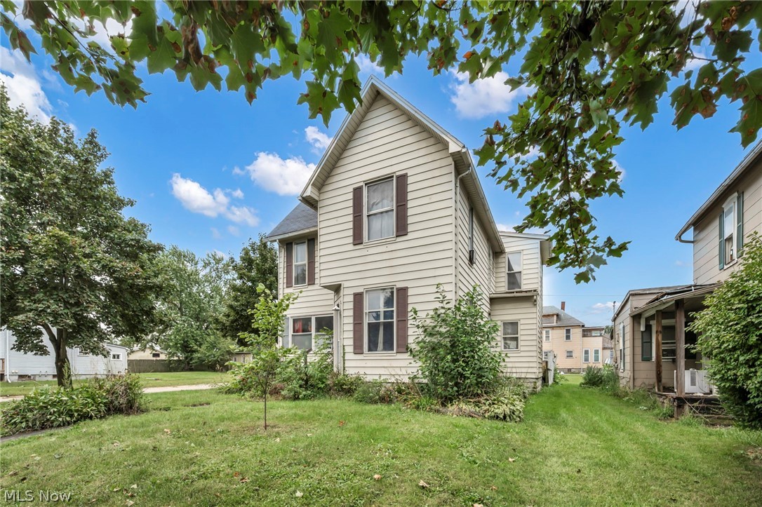 24 S Main Street Willard OH 44890