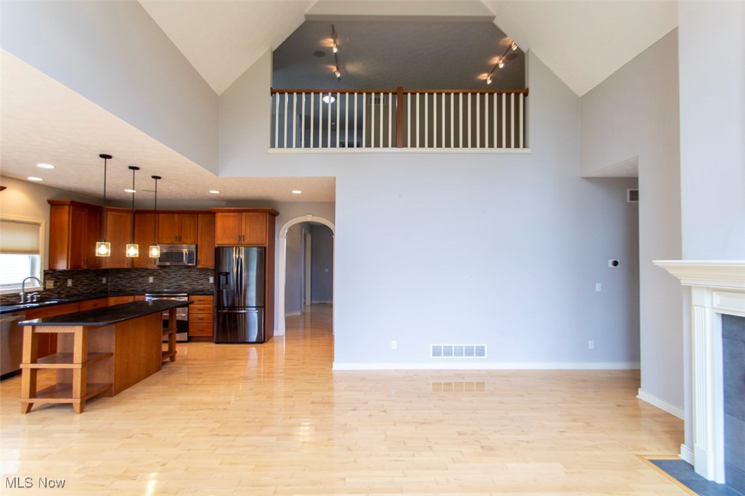 6047 Meadow Lake Drive Medina OH 44256