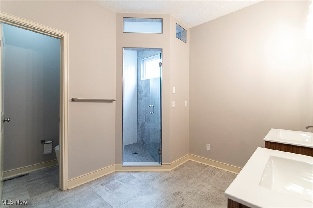 6047 Meadow Lake Drive Medina OH 44256