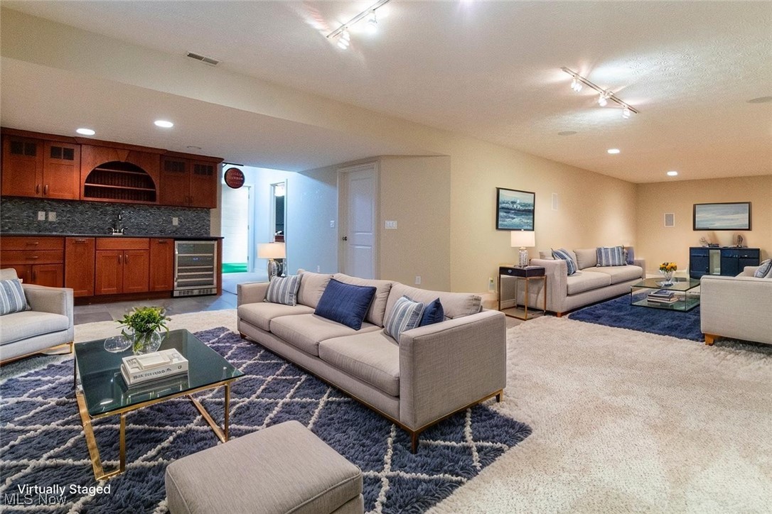 6047 Meadow Lake Drive Medina OH 44256