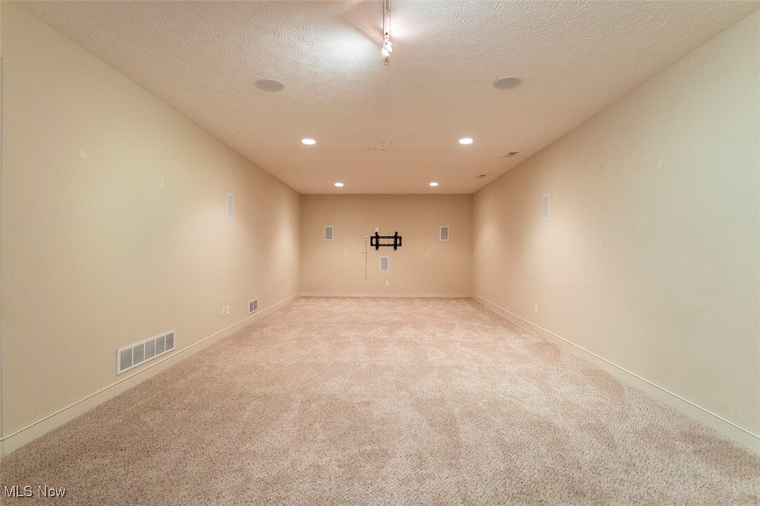 6047 Meadow Lake Drive Medina OH 44256