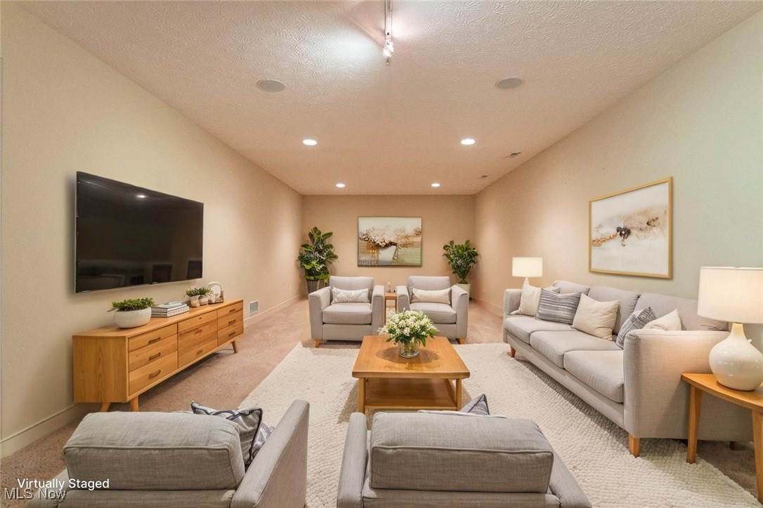 6047 Meadow Lake Drive Medina OH 44256