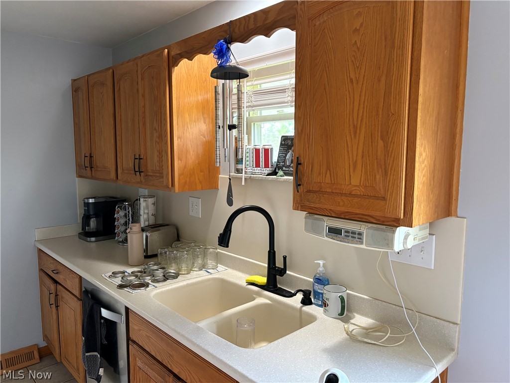 112 W College Street Cadiz OH 43907