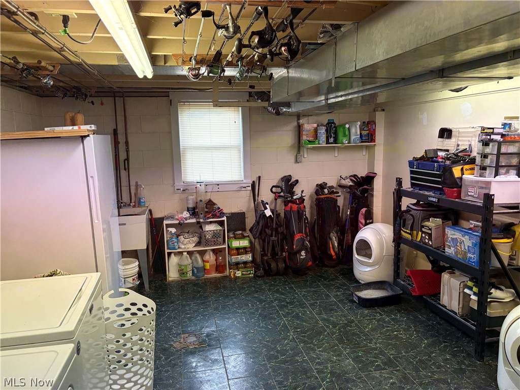 112 W College Street Cadiz OH 43907