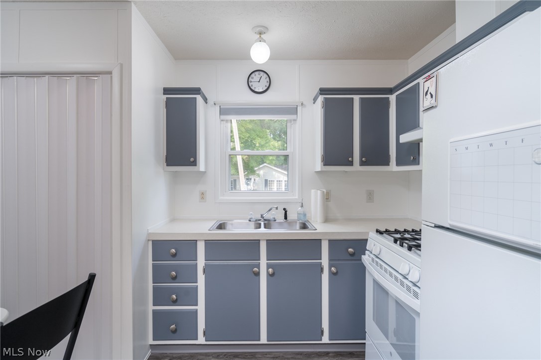 45 Flamingo Avenue Amherst OH 44001
