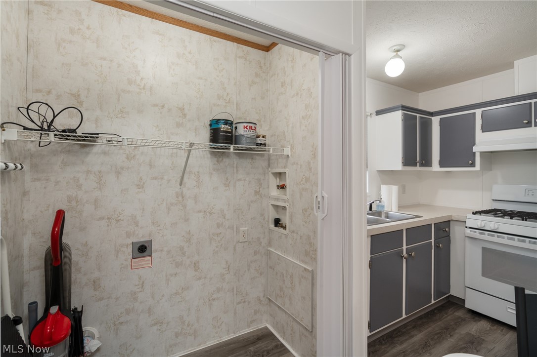 45 Flamingo Avenue Amherst OH 44001