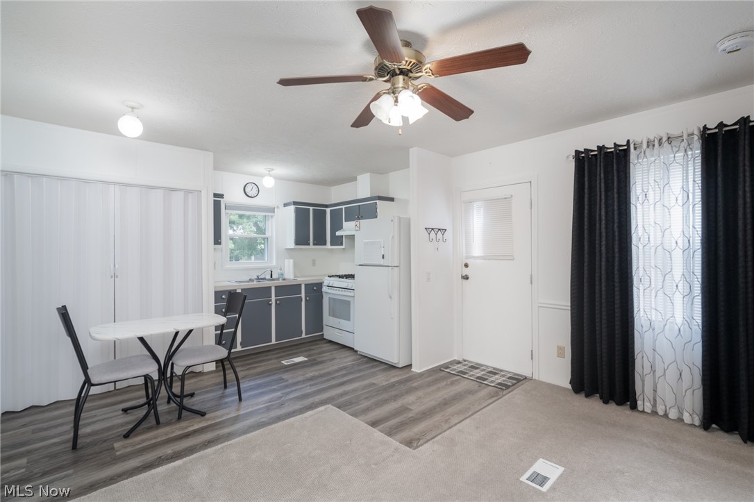 45 Flamingo Avenue Amherst OH 44001