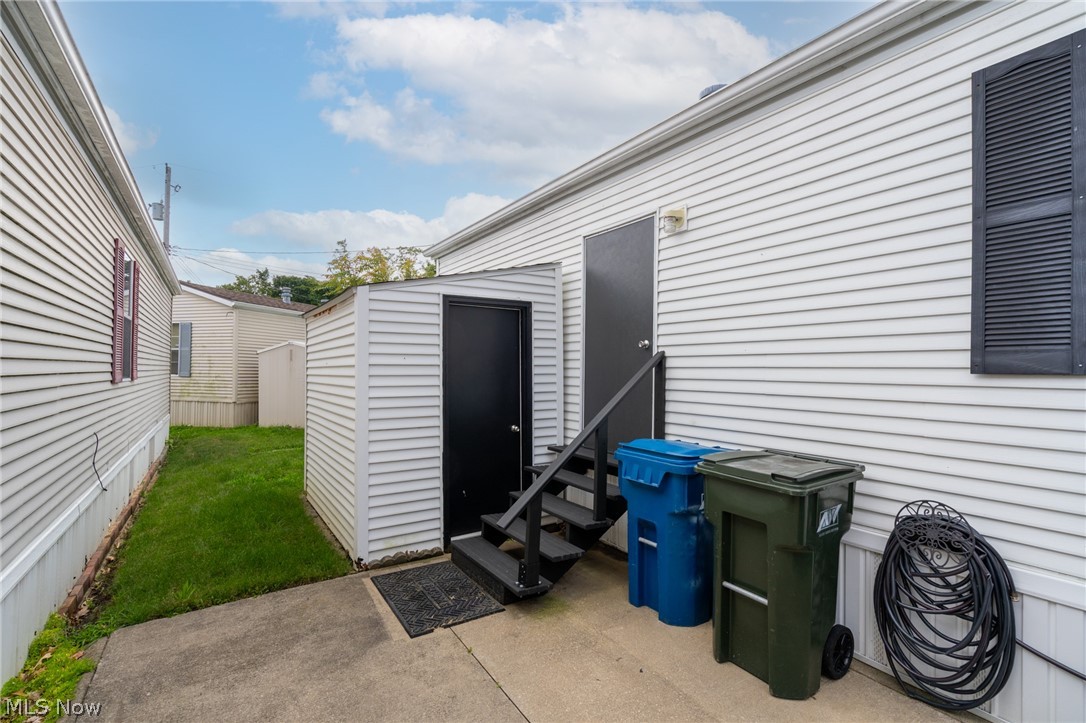 45 Flamingo Avenue Amherst OH 44001