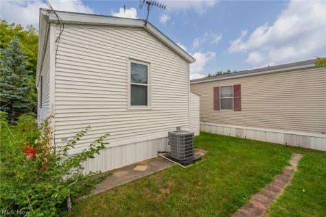 45 Flamingo Avenue Amherst OH 44001