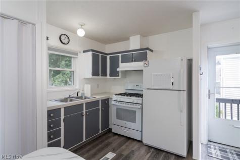 45 Flamingo Avenue Amherst OH 44001