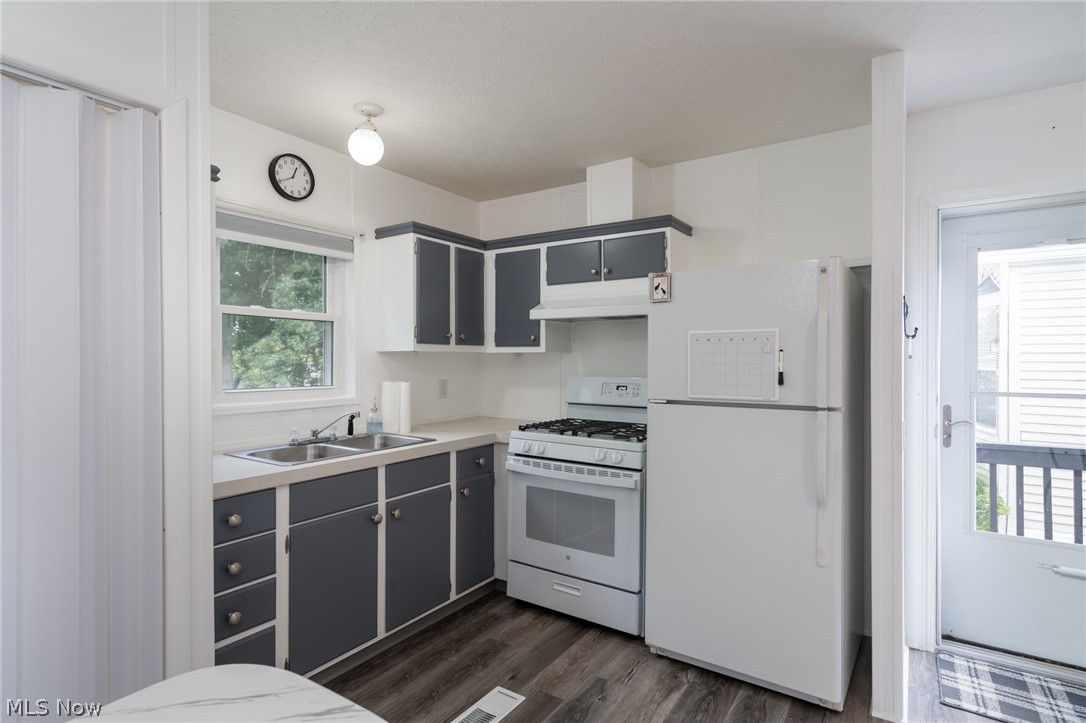 45 Flamingo Avenue Amherst OH 44001