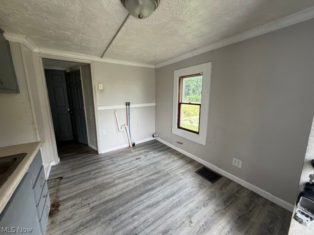 1479 West Avenue NW Warren OH 44483