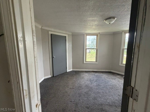 1479 West Avenue NW Warren OH 44483
