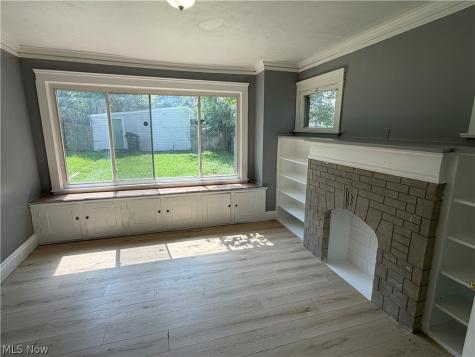 8602 Jeffries Avenue Cleveland OH 44105