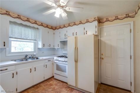 6444 Akron Avenue NW Canal Fulton OH 44614
