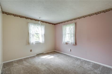 6444 Akron Avenue NW Canal Fulton OH 44614