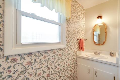 6444 Akron Avenue NW Canal Fulton OH 44614