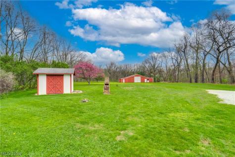 6444 Akron Avenue NW Canal Fulton OH 44614