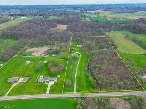 6444 Akron Avenue NW Canal Fulton OH 44614