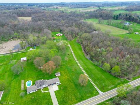 6444 Akron Avenue NW Canal Fulton OH 44614