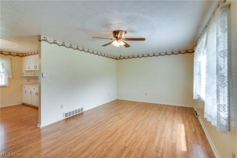 6444 Akron Avenue NW Canal Fulton OH 44614