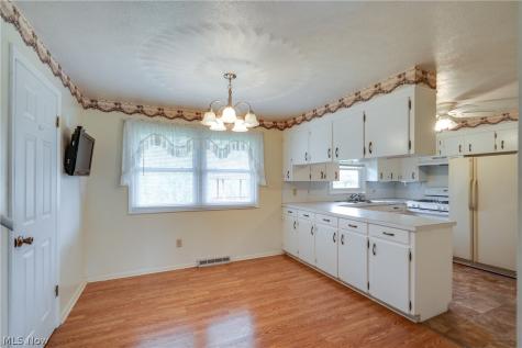 6444 Akron Avenue NW Canal Fulton OH 44614