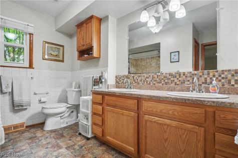 669 Westridge Road Akron OH 44333