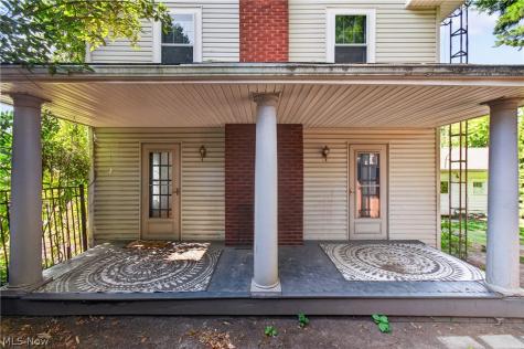 1815 Harvard Avenue NW Canton OH 44709