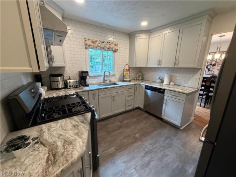 11280 Braddock Street NW Canal Fulton OH 44614