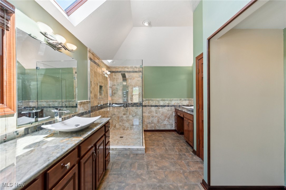 3732 Greenbriar Circle Westlake OH 44145