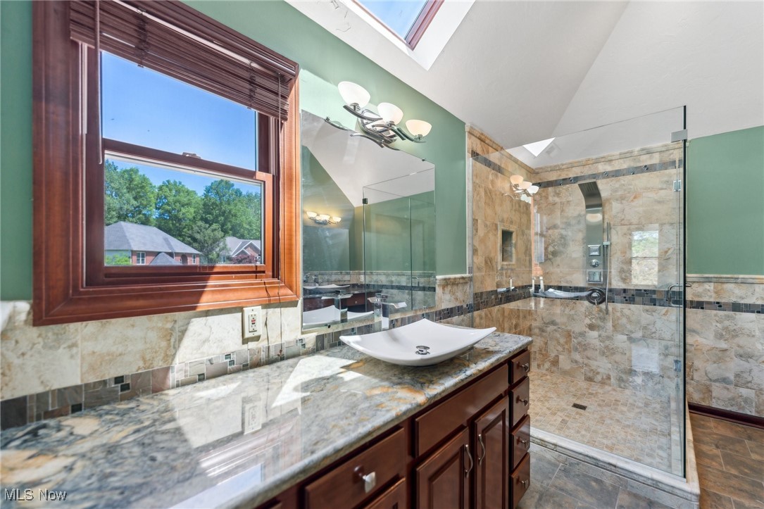 3732 Greenbriar Circle Westlake OH 44145