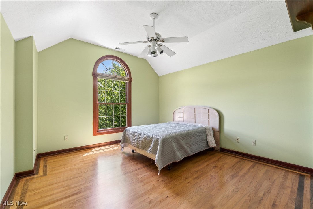 3732 Greenbriar Circle Westlake OH 44145