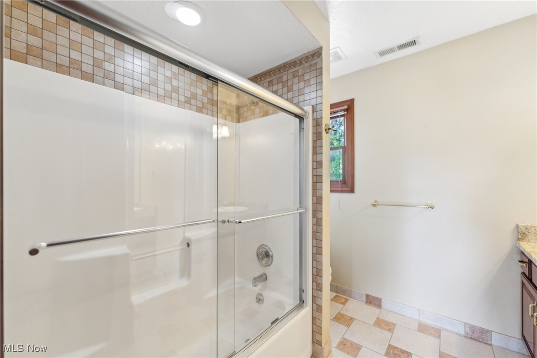 3732 Greenbriar Circle Westlake OH 44145