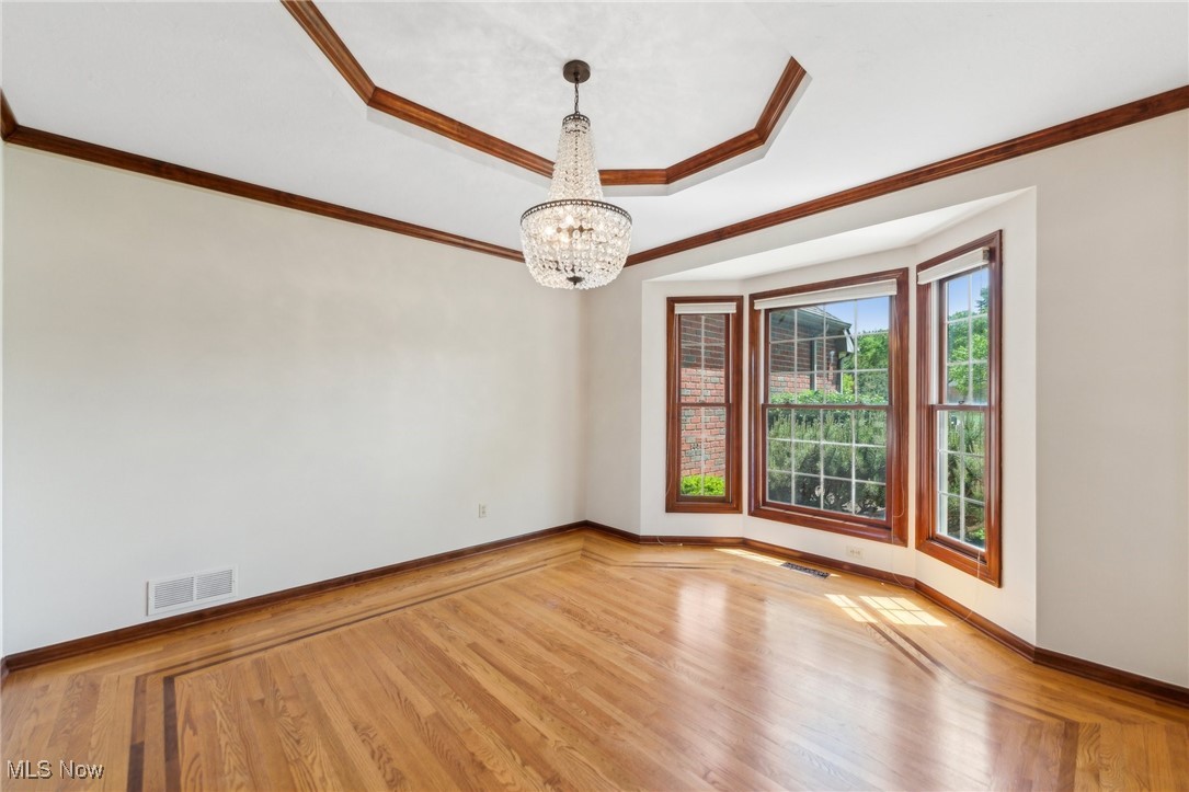 3732 Greenbriar Circle Westlake OH 44145