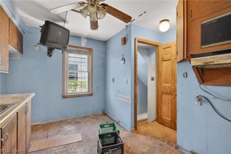 17110 Puritas Avenue Cleveland OH 44135