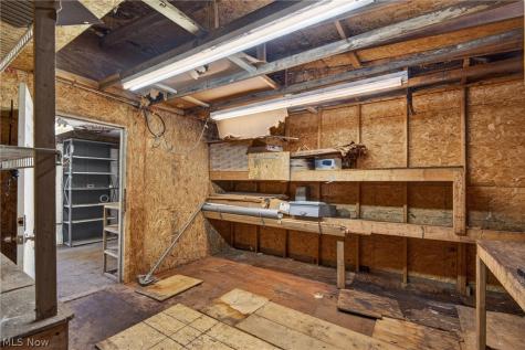 17110 Puritas Avenue Cleveland OH 44135