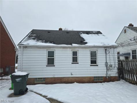 4667 E 86th Street Garfield Heights OH 44125