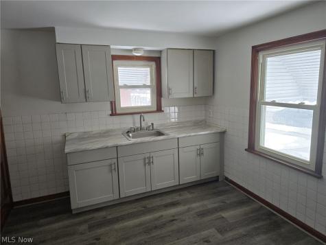 4667 E 86th Street Garfield Heights OH 44125