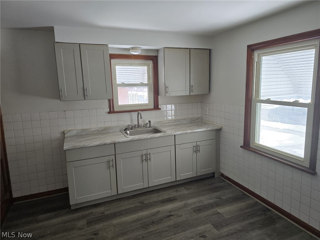 4667 E 86th Street Garfield Heights OH 44125