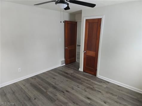 4667 E 86th Street Garfield Heights OH 44125